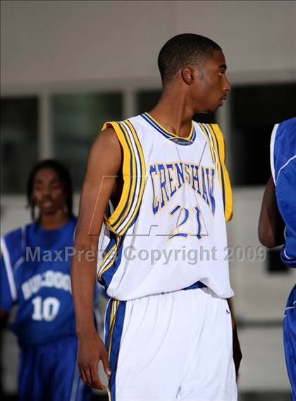 Thumbnail 3 in Jordan vs. Crenshaw (Lynwood Christmas Challenge) photogallery.