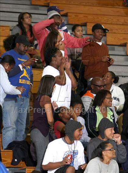 Thumbnail 2 in Jordan vs. Crenshaw (Lynwood Christmas Challenge) photogallery.