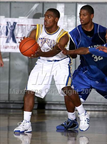Thumbnail 1 in Jordan vs. Crenshaw (Lynwood Christmas Challenge) photogallery.
