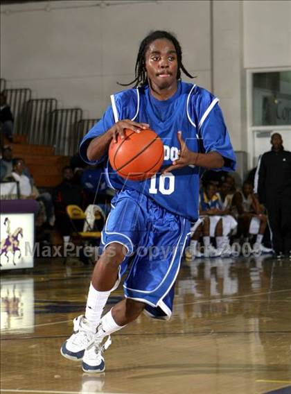 Thumbnail 1 in Jordan vs. Crenshaw (Lynwood Christmas Challenge) photogallery.