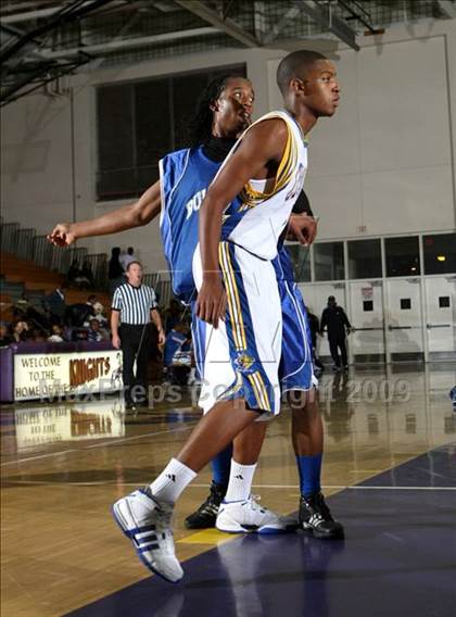 Thumbnail 1 in Jordan vs. Crenshaw (Lynwood Christmas Challenge) photogallery.