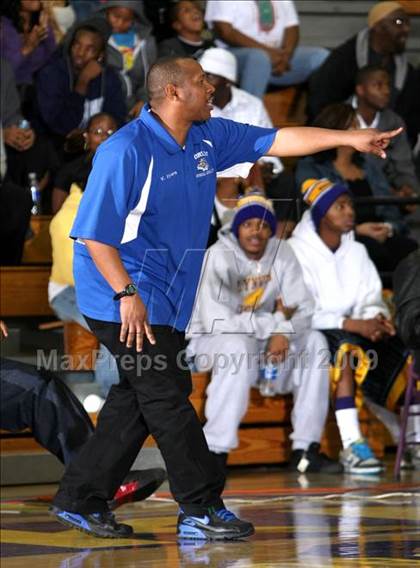 Thumbnail 1 in Jordan vs. Crenshaw (Lynwood Christmas Challenge) photogallery.