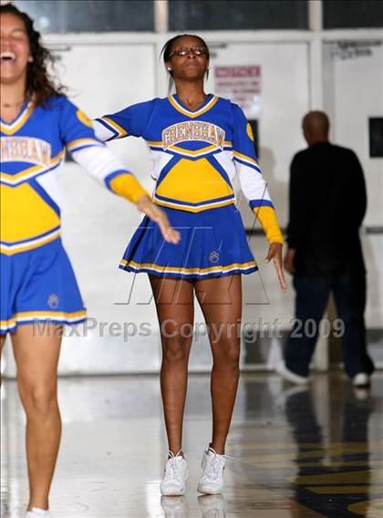 Thumbnail 1 in Jordan vs. Crenshaw (Lynwood Christmas Challenge) photogallery.