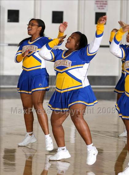 Thumbnail 1 in Jordan vs. Crenshaw (Lynwood Christmas Challenge) photogallery.