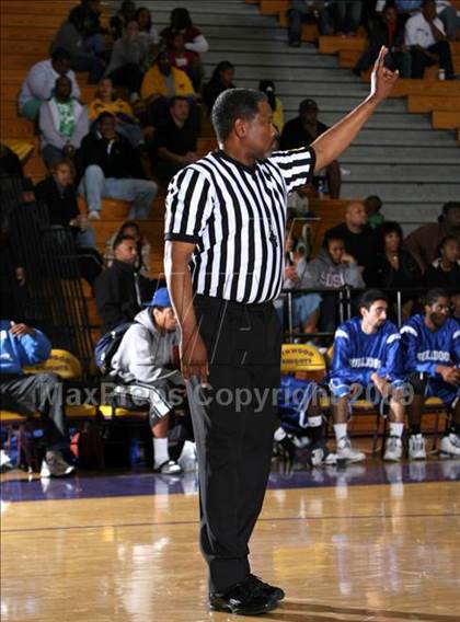 Thumbnail 1 in Jordan vs. Crenshaw (Lynwood Christmas Challenge) photogallery.