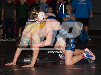 Thumbnail 2 in Linden @ El Dorado (Sac-Joaquin Section Dual Team Championships) photogallery.