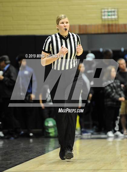 Thumbnail 3 in La Jolla Country Day @ Rosary Academy (CIF SoCal Regional D1 Final) photogallery.