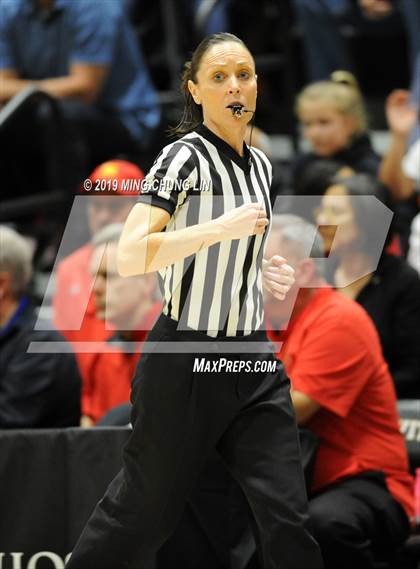 Thumbnail 2 in La Jolla Country Day @ Rosary Academy (CIF SoCal Regional D1 Final) photogallery.
