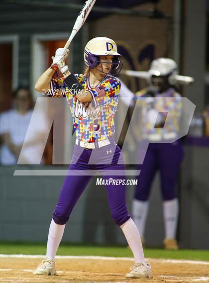 Thumbnail 2 in Grenada @ DeSoto Central photogallery.