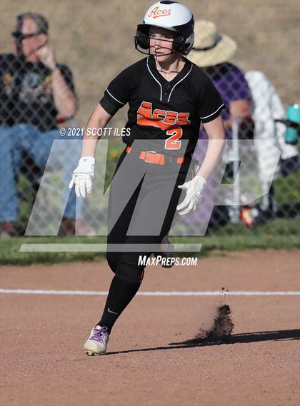 Thumbnail 1 in Fairfield Union vs Amanda-Clearcreek photogallery.