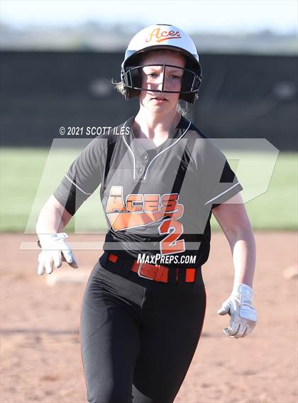 Thumbnail 3 in Fairfield Union vs Amanda-Clearcreek photogallery.