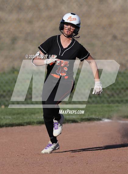 Thumbnail 2 in Fairfield Union vs Amanda-Clearcreek photogallery.