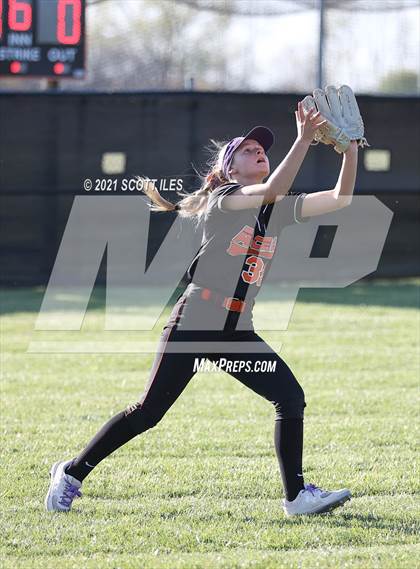 Thumbnail 3 in Fairfield Union vs Amanda-Clearcreek photogallery.