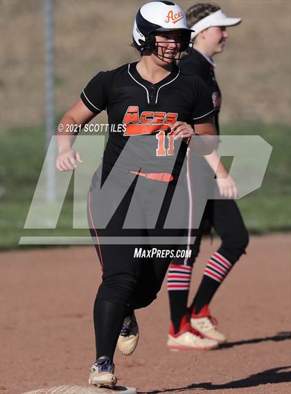 Thumbnail 2 in Fairfield Union vs Amanda-Clearcreek photogallery.