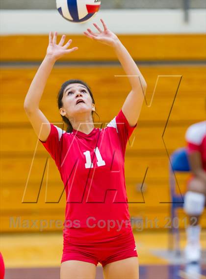 Thumbnail 1 in Taft @ Warren photogallery.