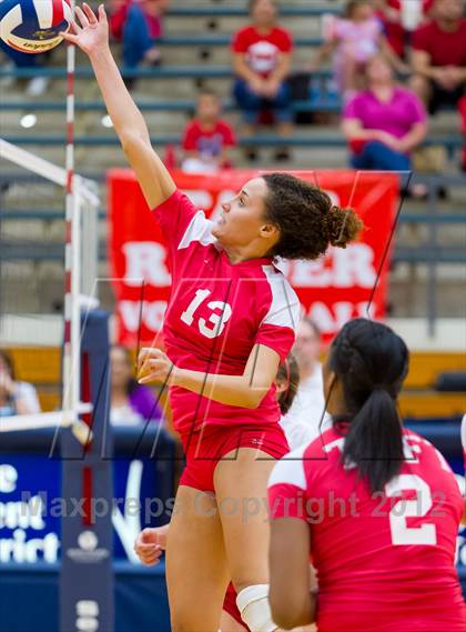 Thumbnail 2 in Taft @ Warren photogallery.