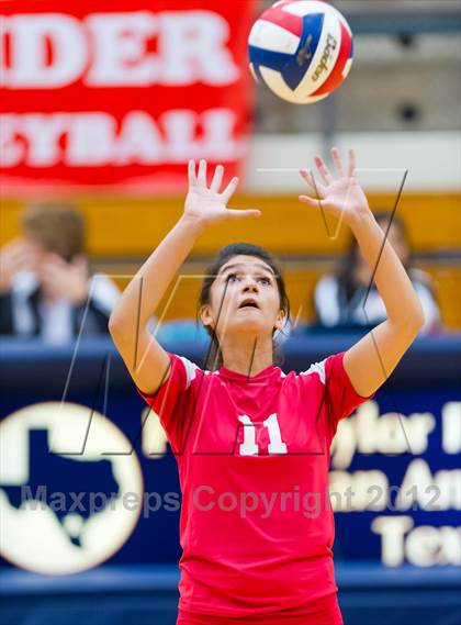 Thumbnail 1 in Taft @ Warren photogallery.
