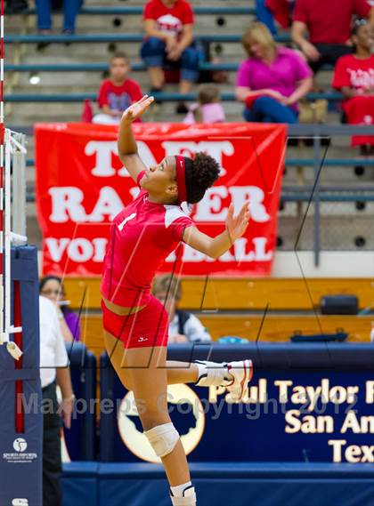 Thumbnail 2 in Taft @ Warren photogallery.