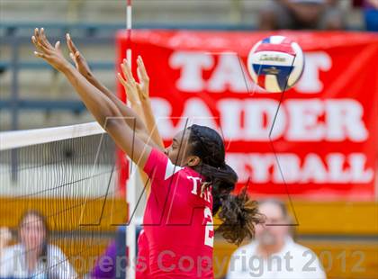 Thumbnail 1 in Taft @ Warren photogallery.