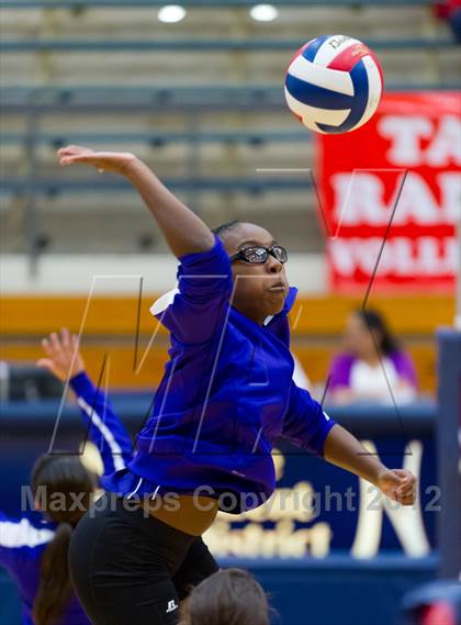 Thumbnail 3 in Taft @ Warren photogallery.