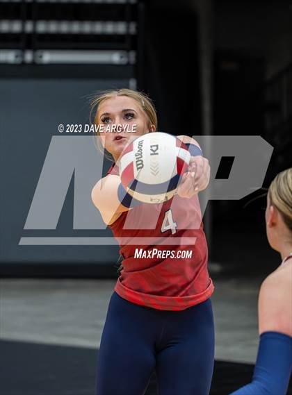 Thumbnail 3 in Cedar vs. Springville (Utah Valley Invitational) photogallery.
