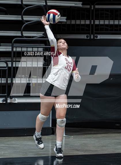 Thumbnail 2 in Cedar vs. Springville (Utah Valley Invitational) photogallery.