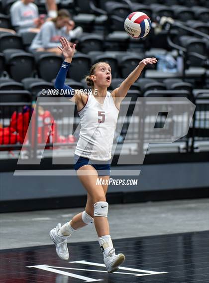 Thumbnail 2 in Cedar vs. Springville (Utah Valley Invitational) photogallery.