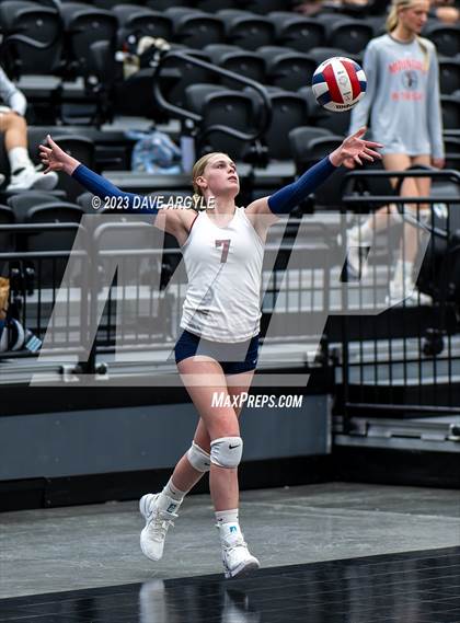 Thumbnail 3 in Cedar vs. Springville (Utah Valley Invitational) photogallery.