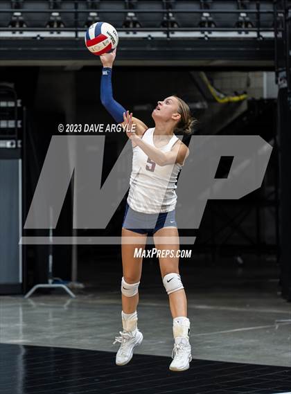 Thumbnail 2 in Cedar vs. Springville (Utah Valley Invitational) photogallery.