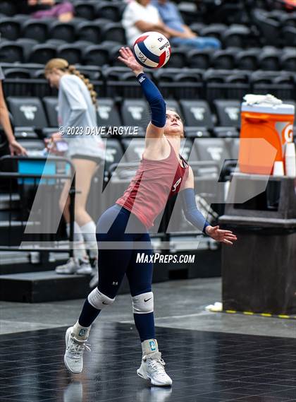Thumbnail 1 in Cedar vs. Springville (Utah Valley Invitational) photogallery.