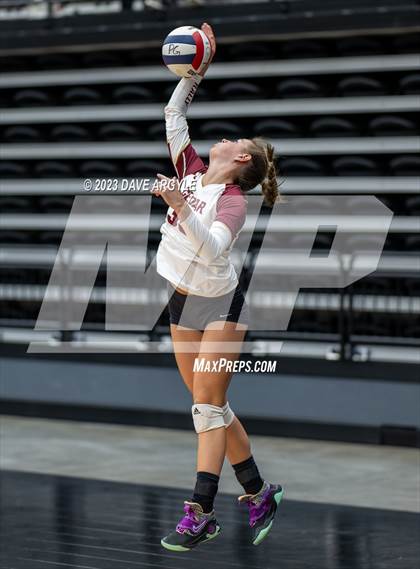 Thumbnail 3 in Cedar vs. Springville (Utah Valley Invitational) photogallery.