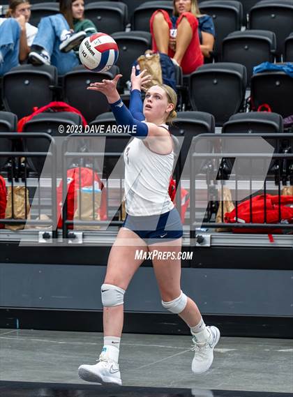 Thumbnail 2 in Cedar vs. Springville (Utah Valley Invitational) photogallery.