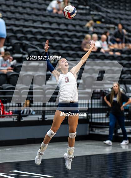 Thumbnail 3 in Cedar vs. Springville (Utah Valley Invitational) photogallery.