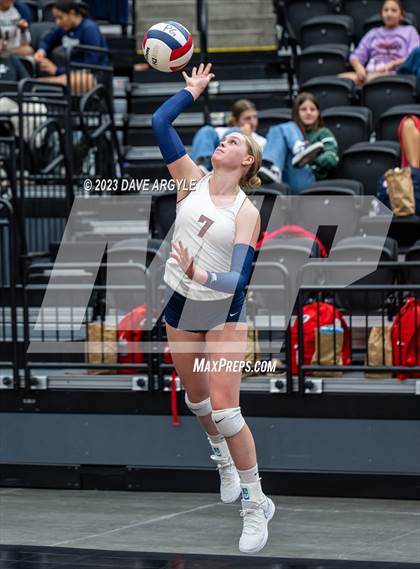 Thumbnail 3 in Cedar vs. Springville (Utah Valley Invitational) photogallery.