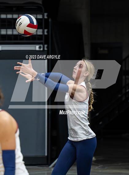 Thumbnail 1 in Cedar vs. Springville (Utah Valley Invitational) photogallery.
