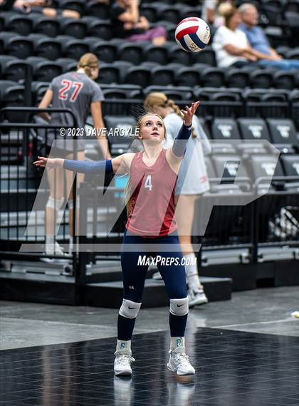 Thumbnail 3 in Cedar vs. Springville (Utah Valley Invitational) photogallery.