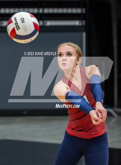 Thumbnail 2 in Cedar vs. Springville (Utah Valley Invitational) photogallery.