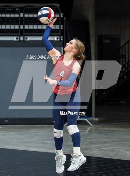 Thumbnail 1 in Cedar vs. Springville (Utah Valley Invitational) photogallery.