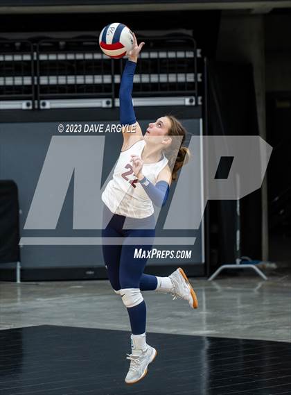 Thumbnail 3 in Cedar vs. Springville (Utah Valley Invitational) photogallery.