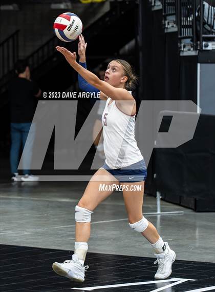 Thumbnail 3 in Cedar vs. Springville (Utah Valley Invitational) photogallery.
