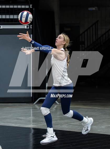 Thumbnail 2 in Cedar vs. Springville (Utah Valley Invitational) photogallery.