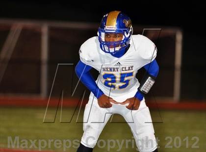 Thumbnail 1 in Dixie Heights vs. Henry Clay (6A/KHSAA Gridiron Bowl) photogallery.