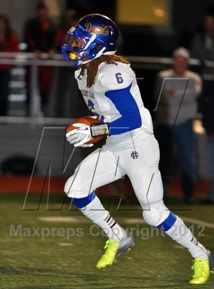 Thumbnail 1 in Dixie Heights vs. Henry Clay (6A/KHSAA Gridiron Bowl) photogallery.