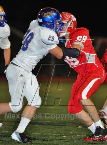 Thumbnail 2 in Dixie Heights vs. Henry Clay (6A/KHSAA Gridiron Bowl) photogallery.