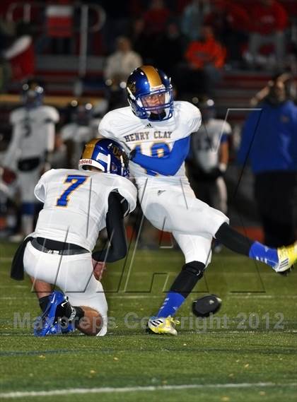 Thumbnail 2 in Dixie Heights vs. Henry Clay (6A/KHSAA Gridiron Bowl) photogallery.