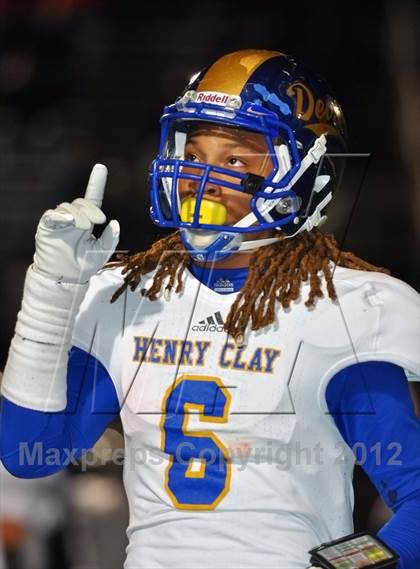 Thumbnail 2 in Dixie Heights vs. Henry Clay (6A/KHSAA Gridiron Bowl) photogallery.