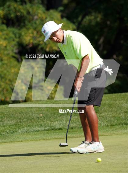 Thumbnail 2 in CHSAA 5A Championship - Day 1 photogallery.