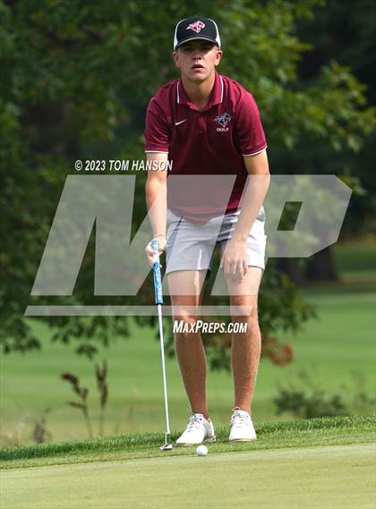Thumbnail 2 in CHSAA 5A Championship - Day 1 photogallery.