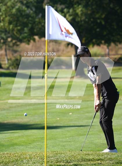 Thumbnail 3 in CHSAA 5A Championship - Day 1 photogallery.