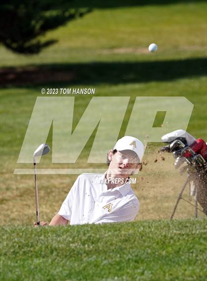Thumbnail 2 in CHSAA 5A Championship - Day 1 photogallery.